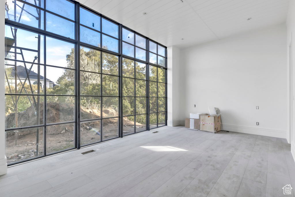 Photo 37 for MLS #2073851 at 2019 E Graystone Ct