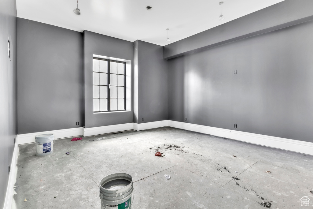 Photo 33 for MLS #2073851 at 2019 E Graystone Ct