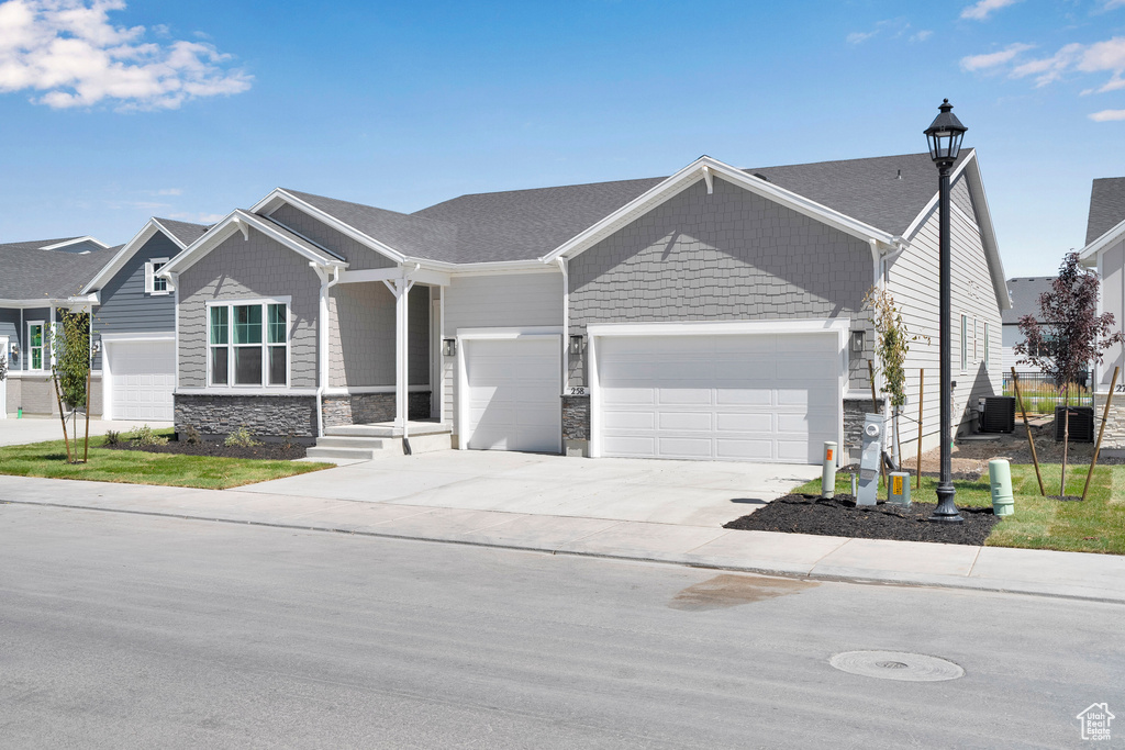 253 E POLARIS DR #105 Saratoga Springs, UT 84045