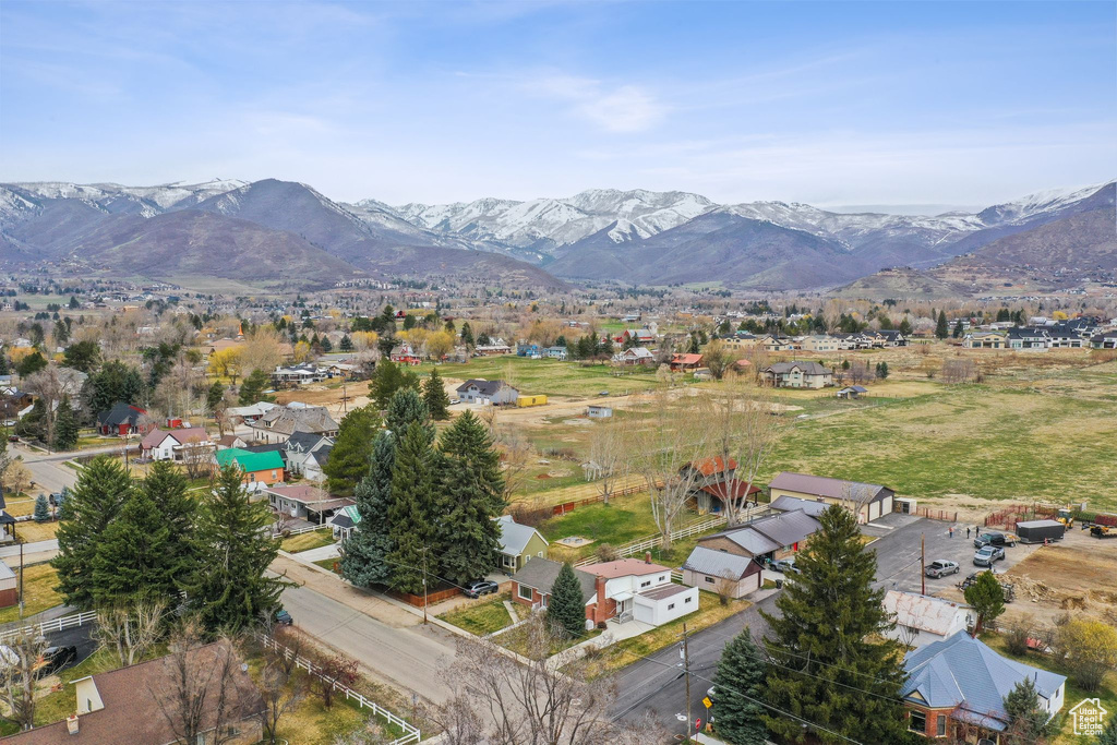 Bird's eye view featuring a mountain view