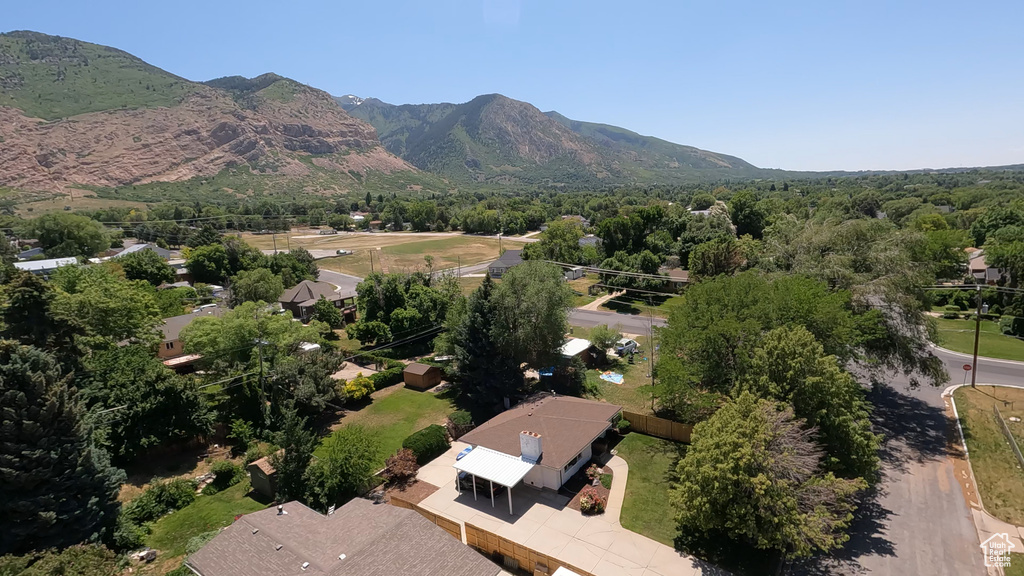 Aerial overview of property\'s location