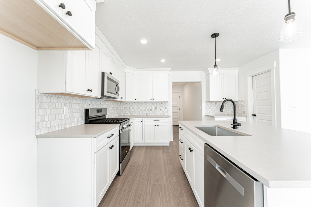 3759 W 950 N #376 Lehi, UT 84043