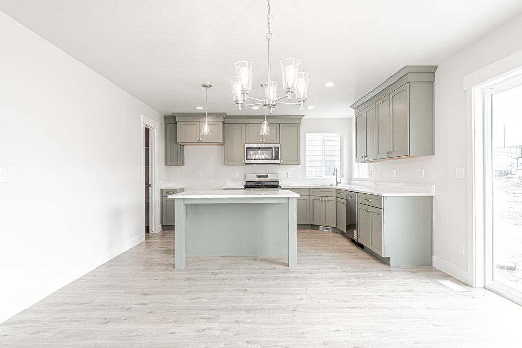 2879 N VERVAIN LN #2131 Saratoga Springs, UT 84045