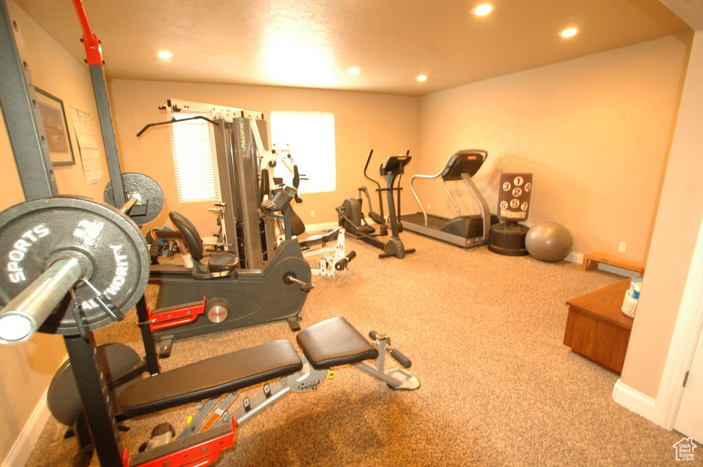 6862 W 10205 N Highland, UT 84003