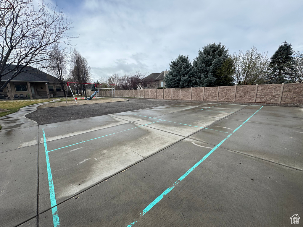 6862 W 10205 N Highland, UT 84003