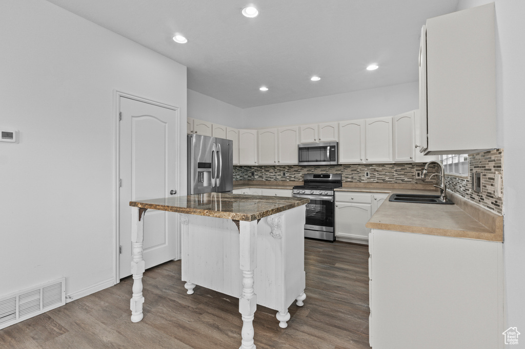 6175 SCHOONER LN Stansbury Park, UT 84074