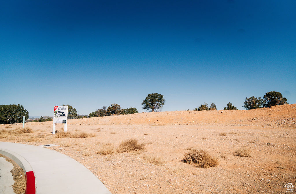 View of surrounding community