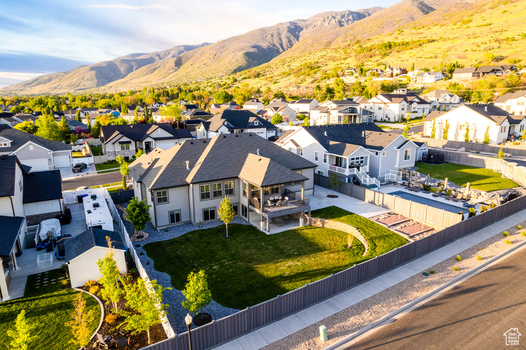 Bird\\\\\\\'s eye view with a mountain view and a residential view