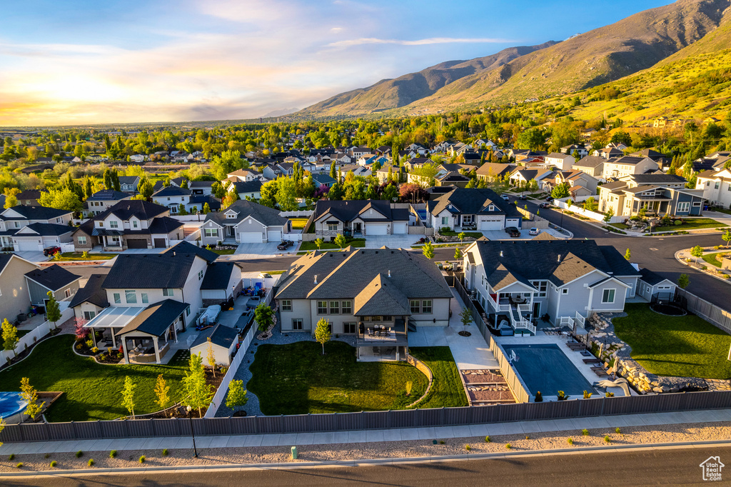 Aerial view featuring a residential view and a mountain view