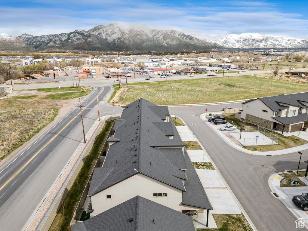 Aerial view with a residential view and a mountain view