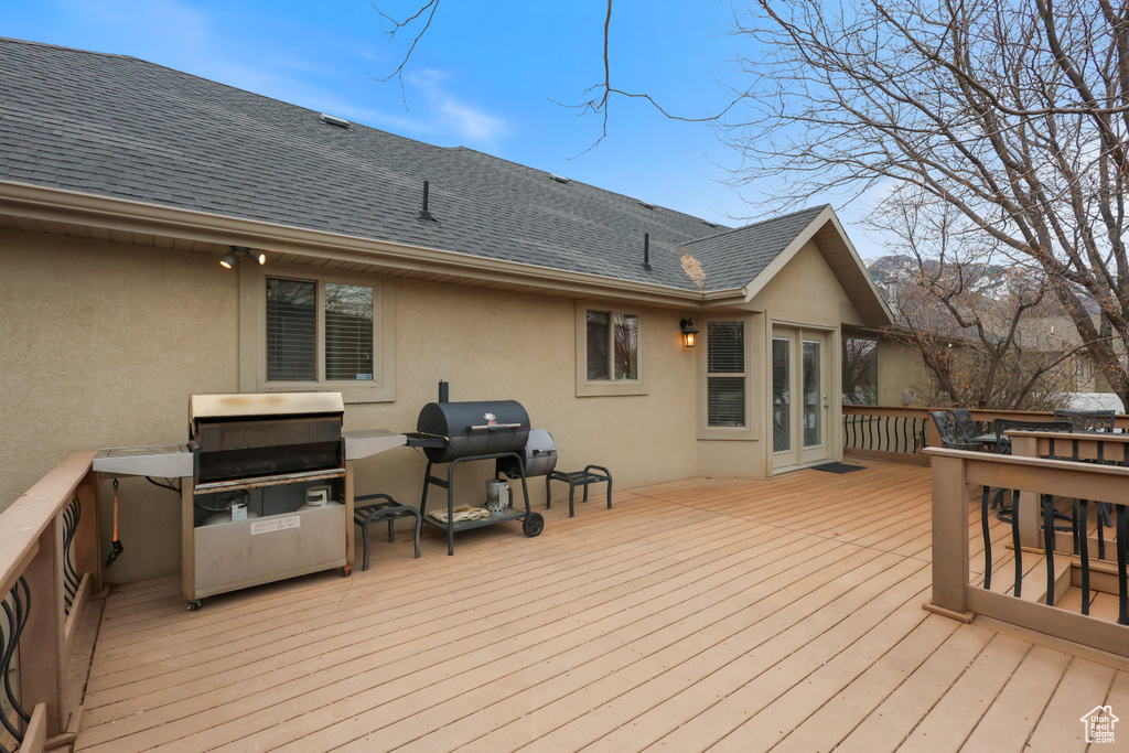 Deck featuring grilling area