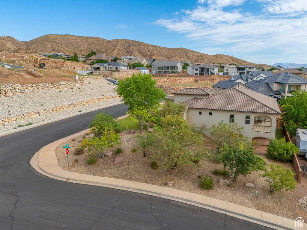 Drone / aerial view featuring a residential view and a mountain view