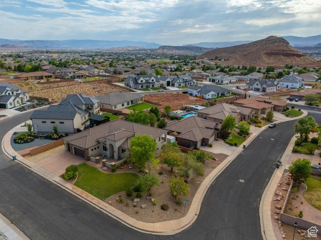 Bird\'s eye view featuring a residential view and a mountain view