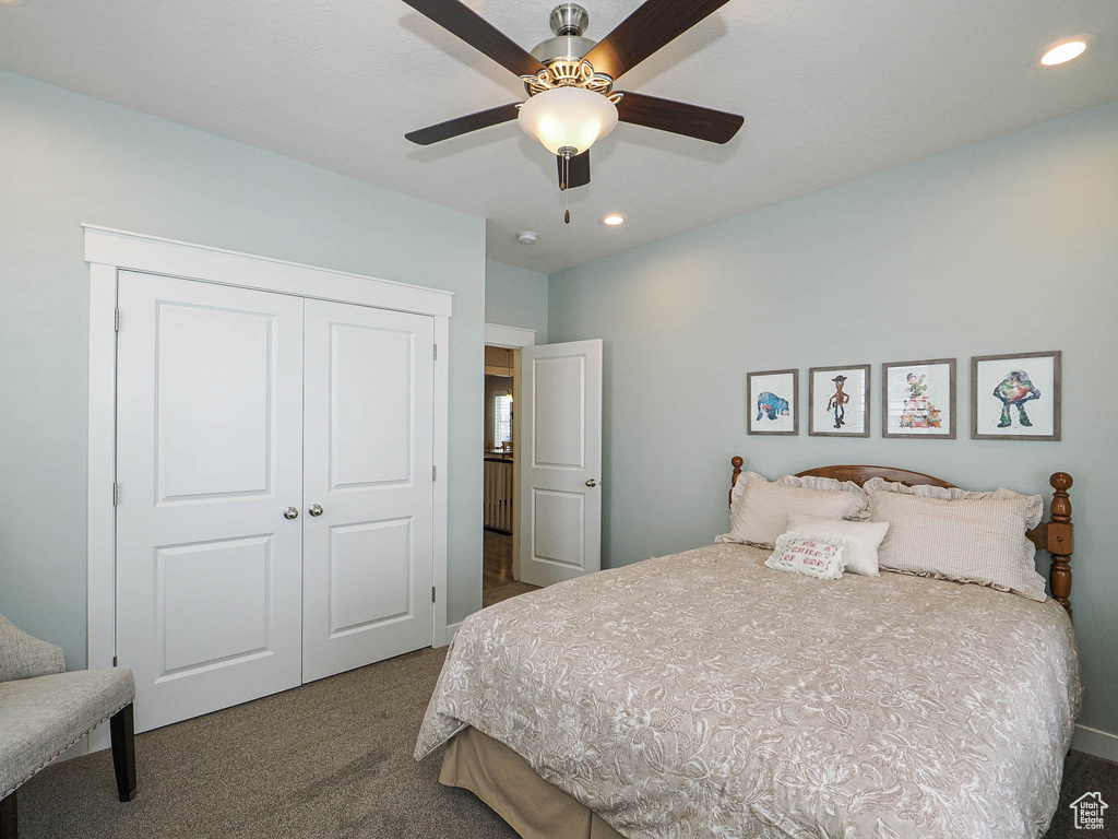 Bedroom featuring carpet flooring, a closet, ceiling fan, and recessed lighting
