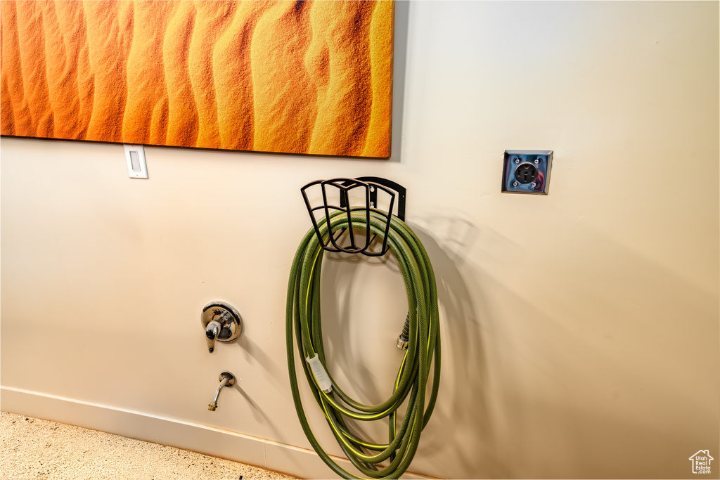 Room details with baseboards