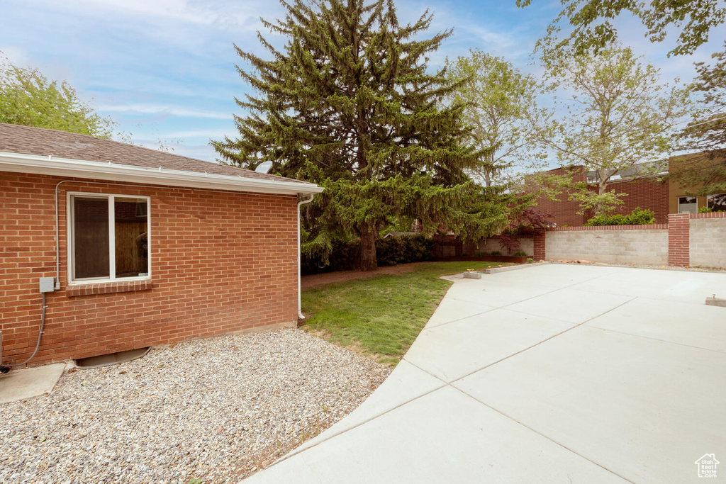 View of yard featuring a patio area