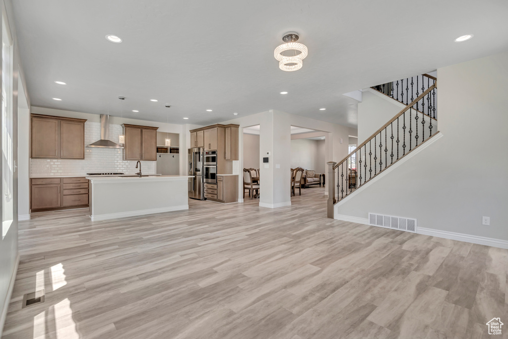 4689 W LACE WOOD DR West Jordan, UT 84084