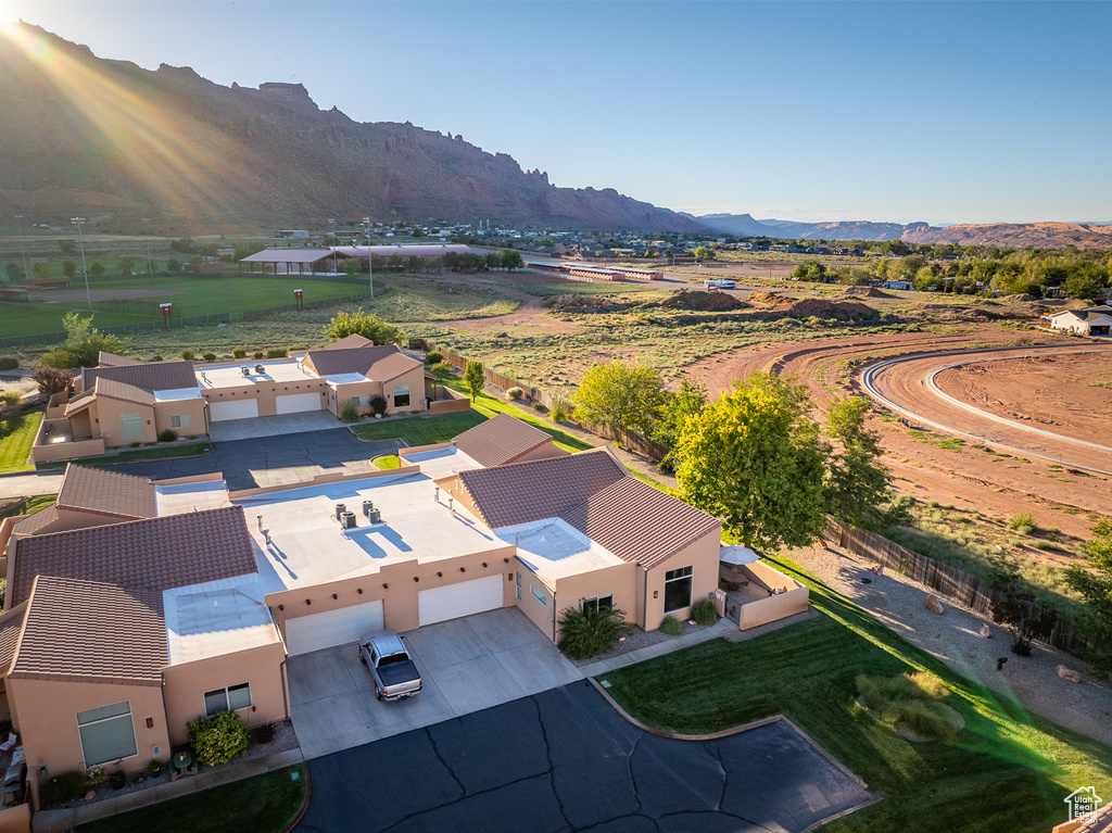 Bird's eye view with a mountain view
