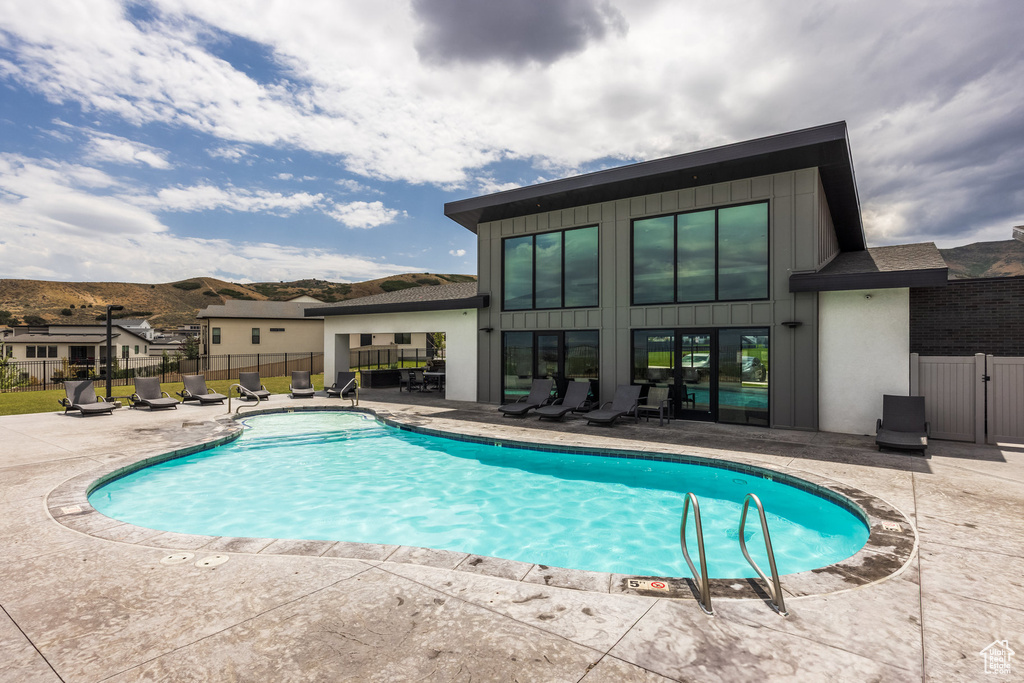 14902 S FAWLEY LN Herriman, UT 84096