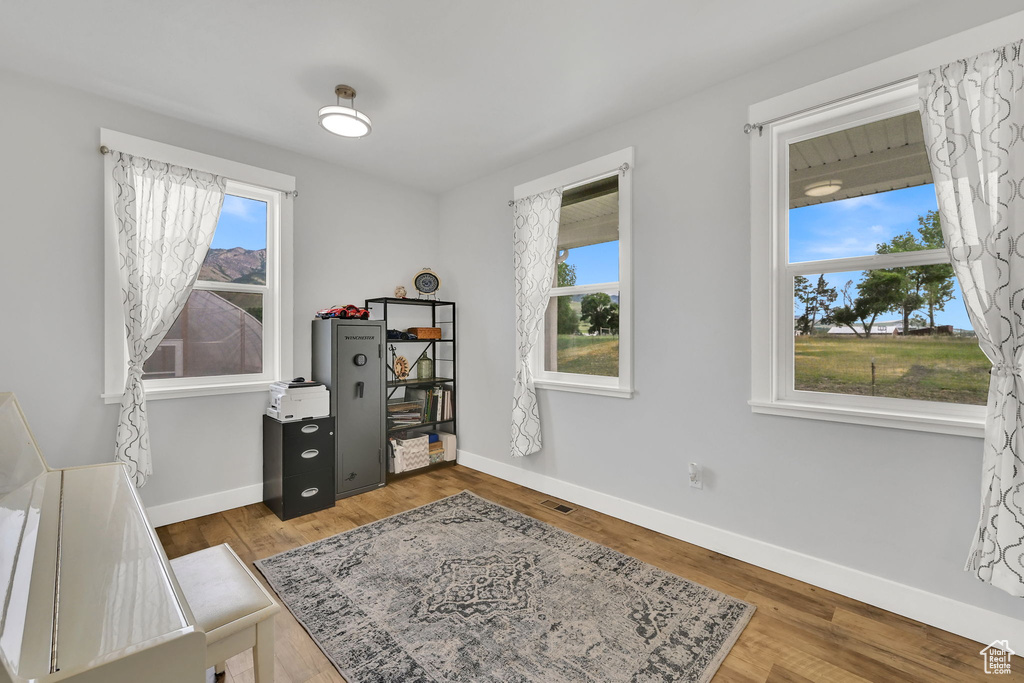 1009 E HIGH CREEK RD Cove, UT 84320