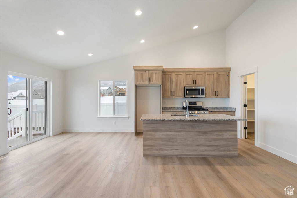 245 W 450 N Santaquin, UT 84655