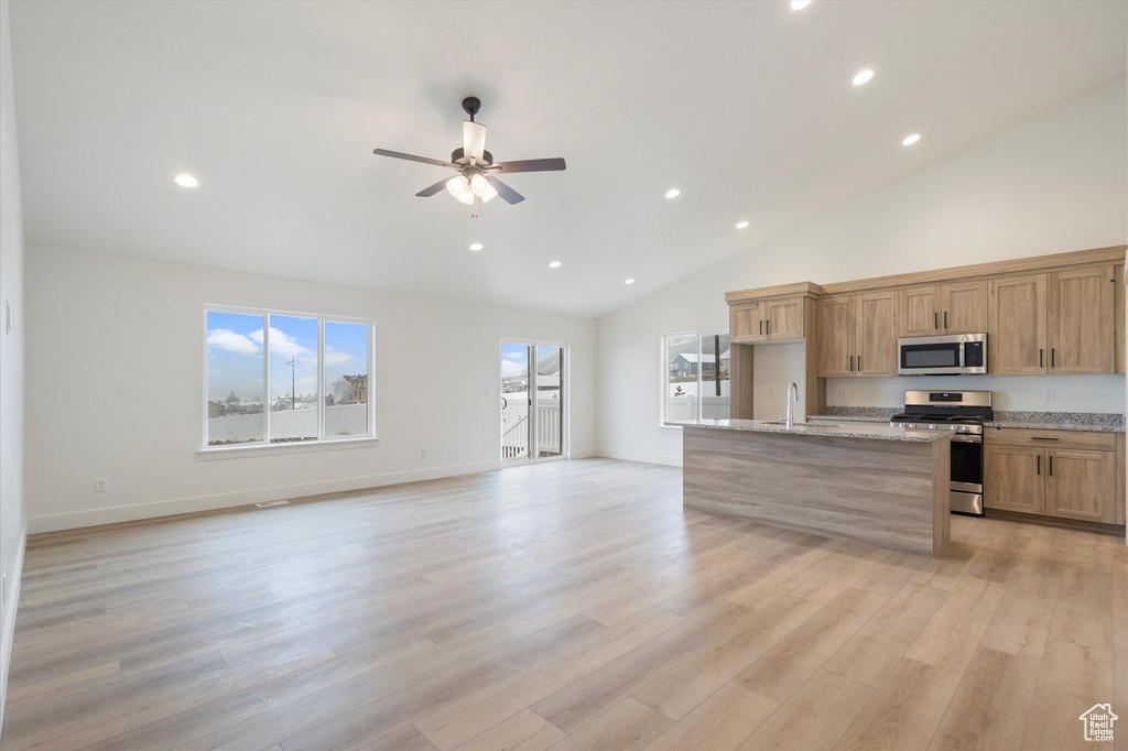 245 W 450 N Santaquin, UT 84655