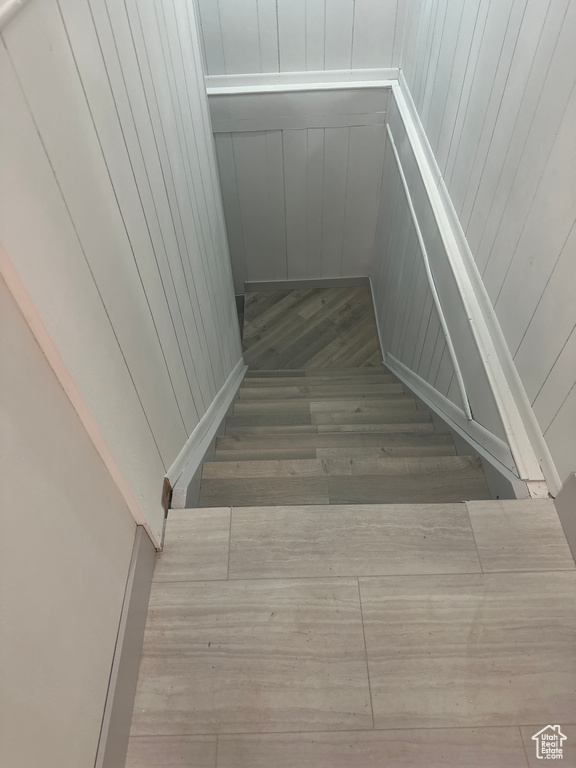 Stairway with wooden walls