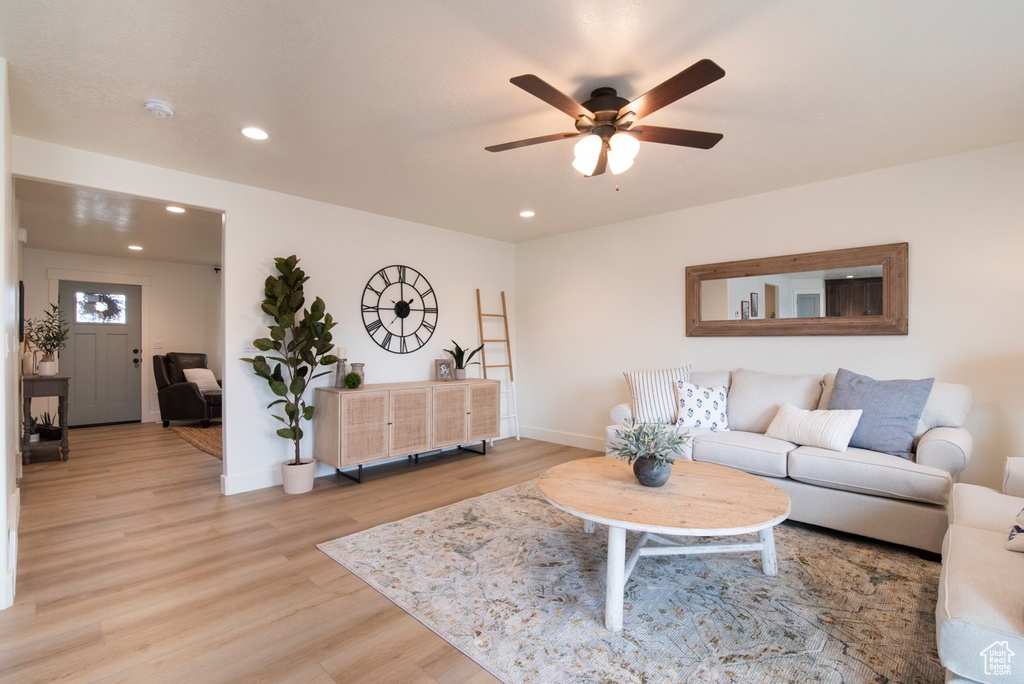 218 W 500 N Santaquin, UT 84655