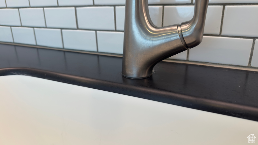 Room details featuring a sink