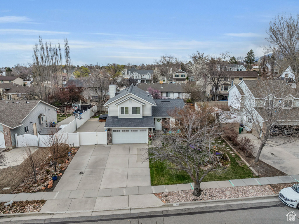 Drone / aerial view featuring a residential view