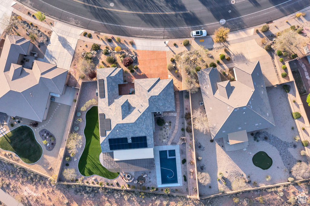 Birds eye view of property