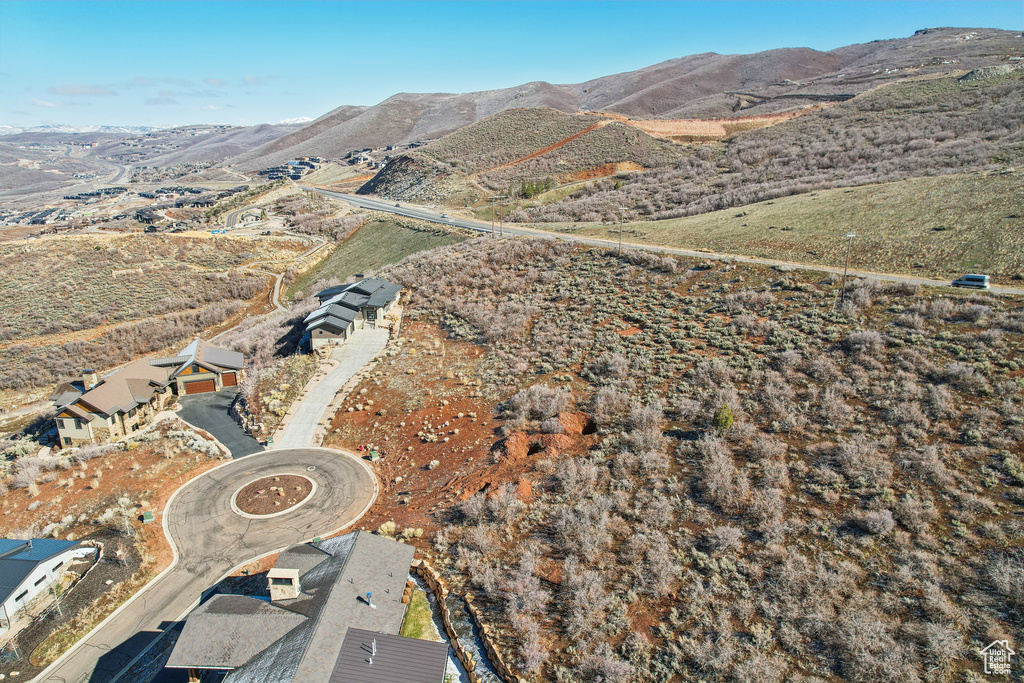 Drone / aerial view featuring a mountain view