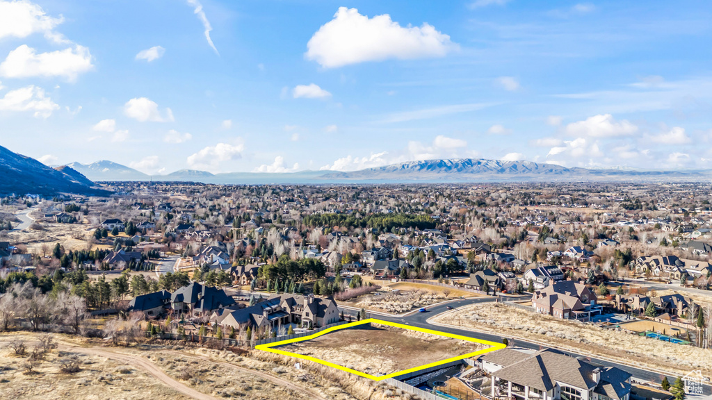 Bird's eye view featuring a mountain view and a residential view