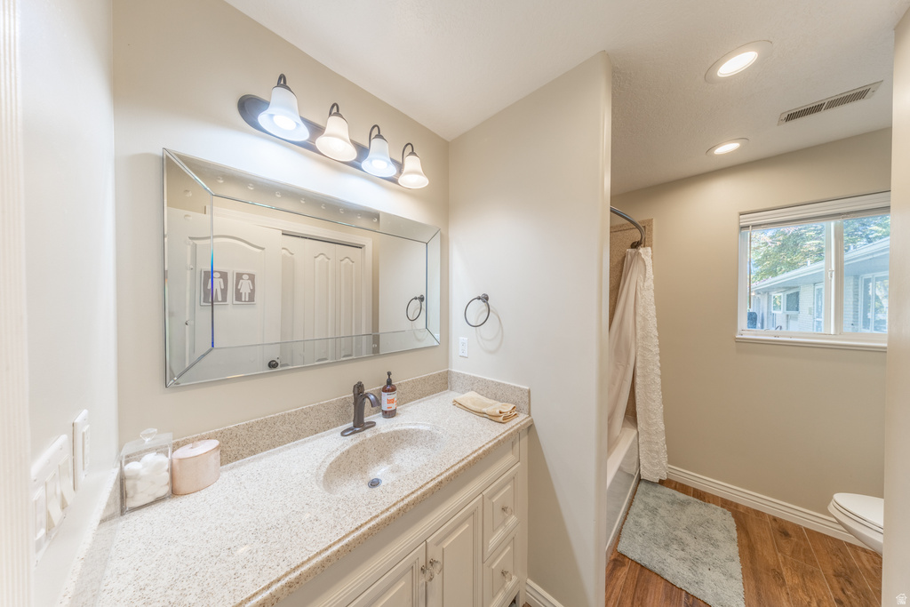 1050 S 200 W Wellsville, UT 84339