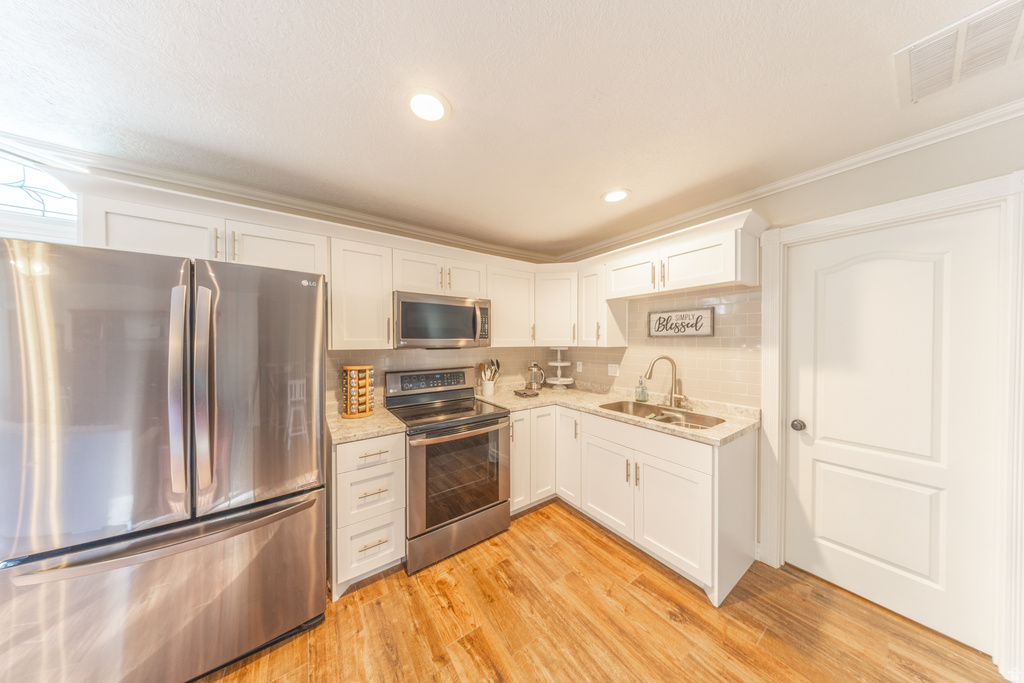 1050 S 200 W Wellsville, UT 84339