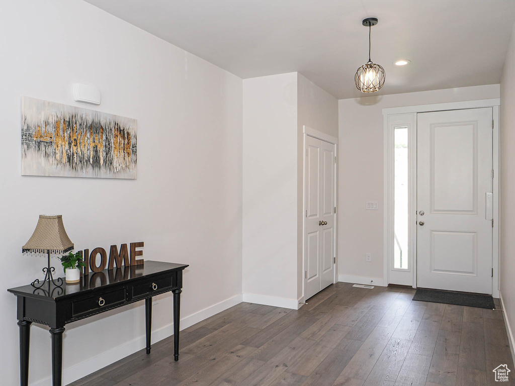 Photo 11 for MLS #2075759 at 451 W Glenview Loop