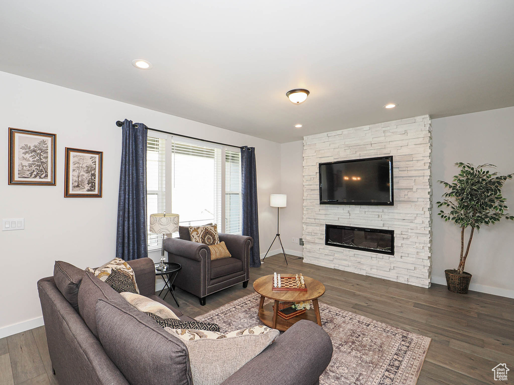 Photo 16 for MLS #2075759 at 451 W Glenview Loop