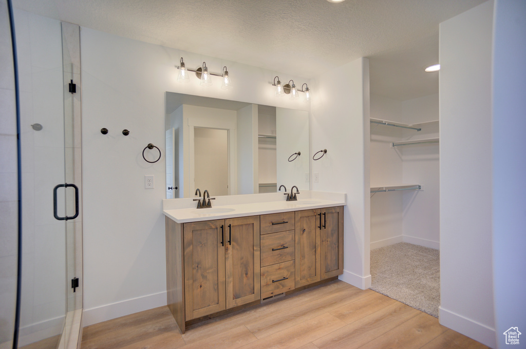 Photo 19 for MLS #2075782 at 427 E Redwood Ln #120