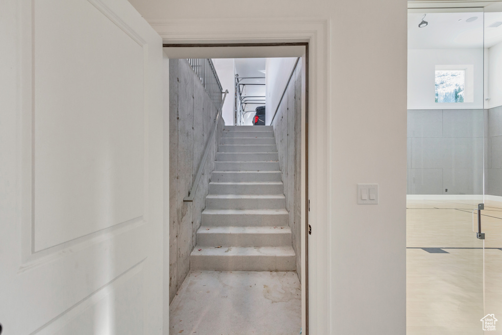 Stairway with concrete floors