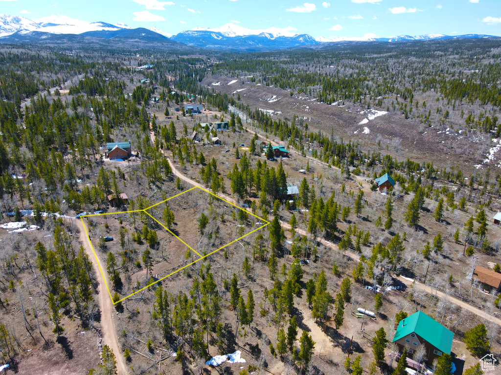 Bird\'s eye view featuring a mountain view