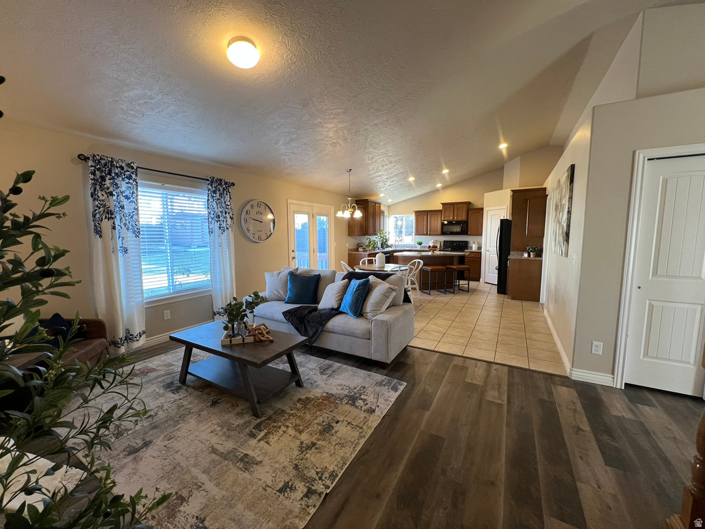 379 S 1370 E Tooele, UT 84074