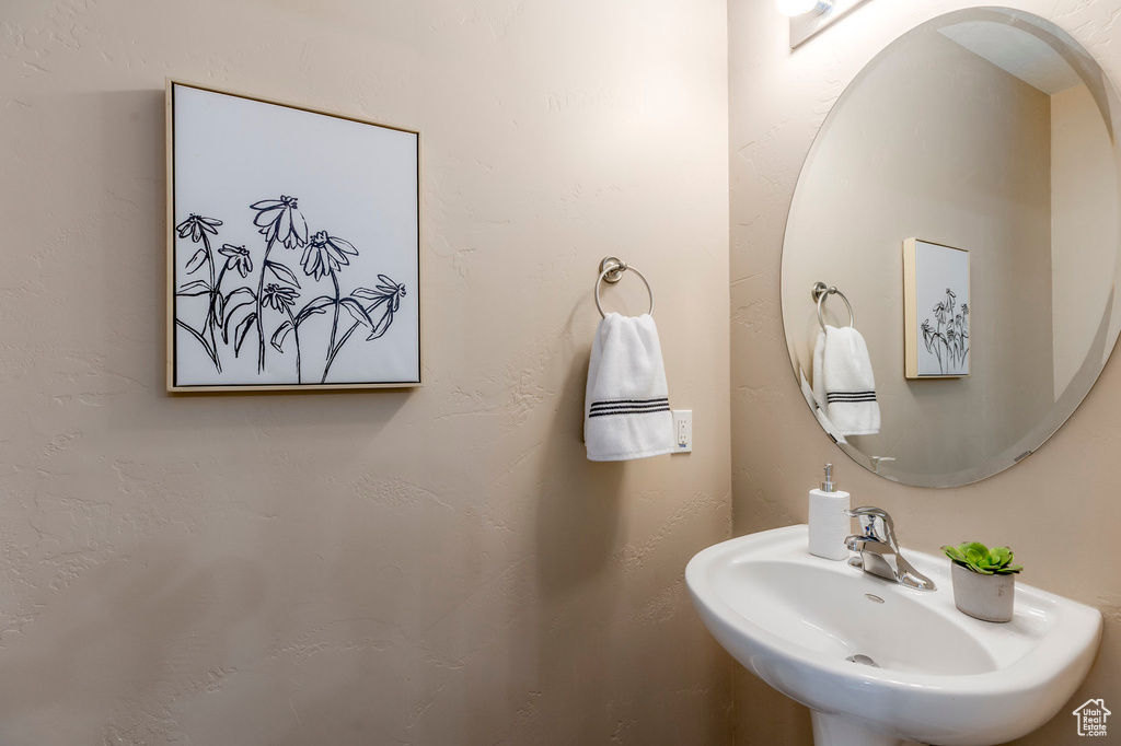 Bathroom featuring a sink