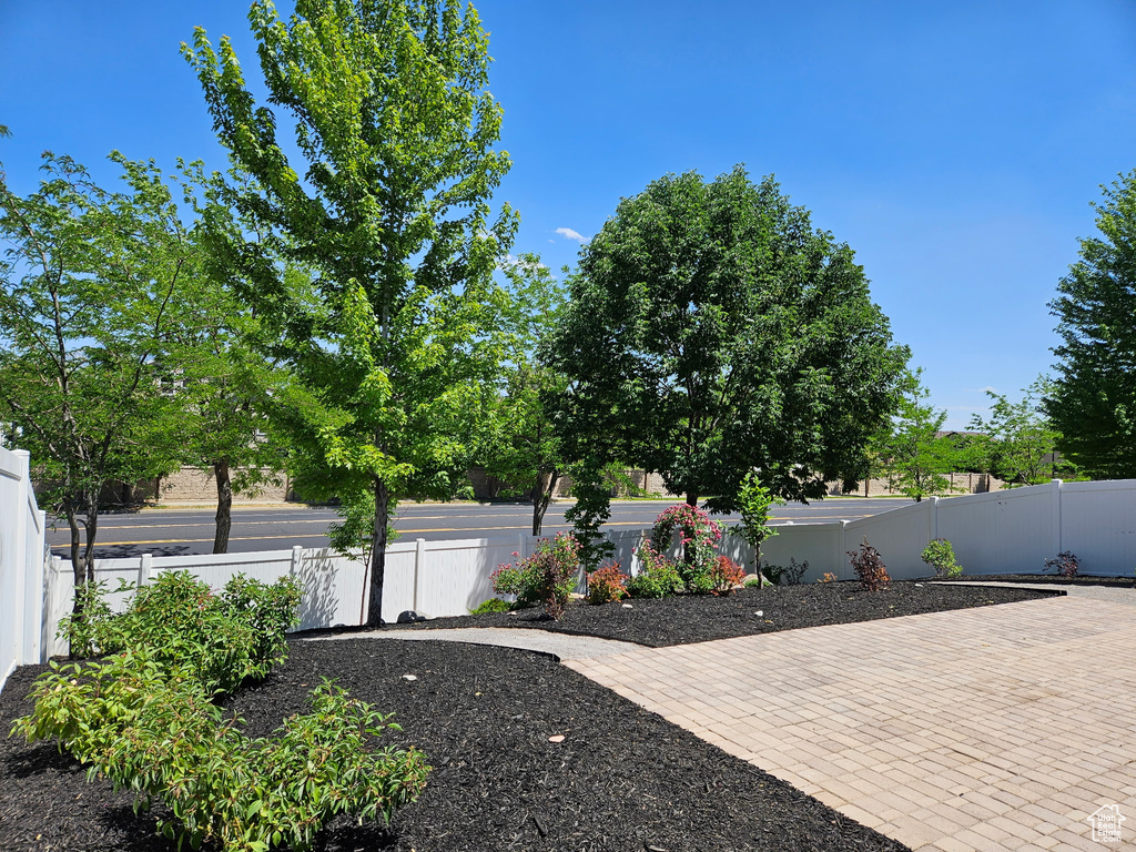 Fenced yard with a patio