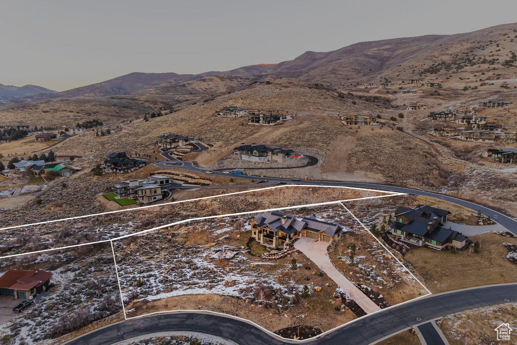 View of property location featuring a mountain backdrop and property boundaries highlighted
