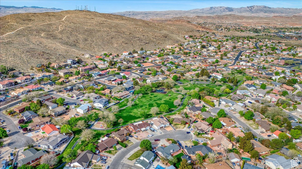 Bird's eye view featuring a mountain view and a residential view