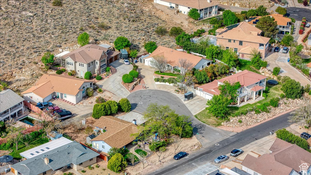 Birds eye view of property featuring a residential view