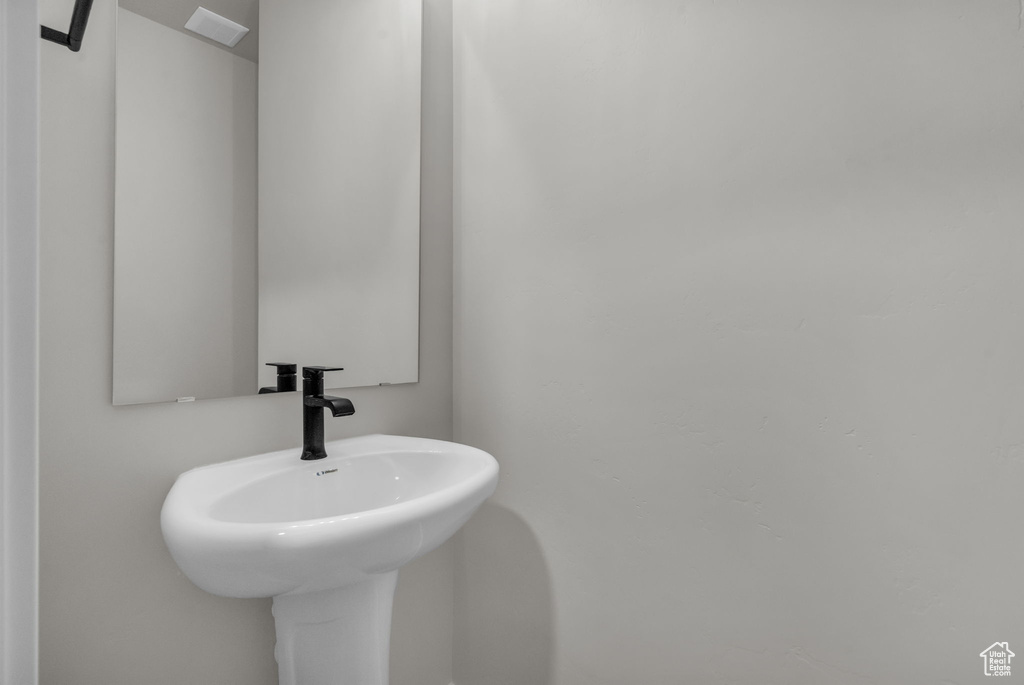 Bathroom with a sink