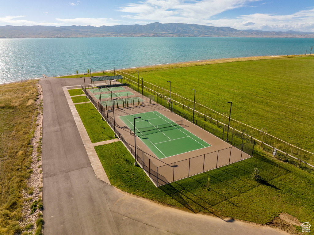 Bird\\\'s eye view featuring a water and mountain view
