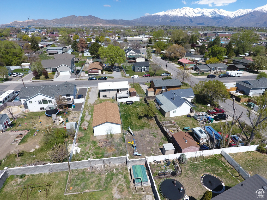 Aerial view with a residential view and a mountain view