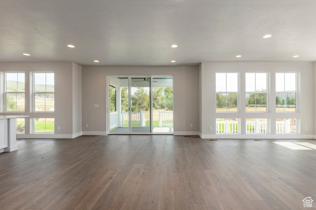 Photo 5 for MLS #2076292 at 2989 Rock View Dr #105